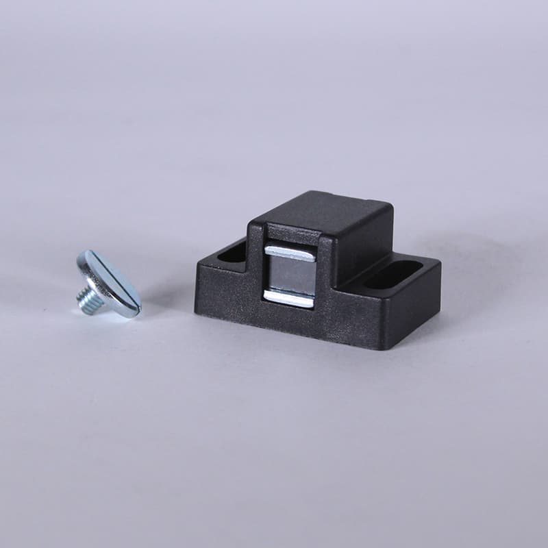 Image of Magnetic Catch